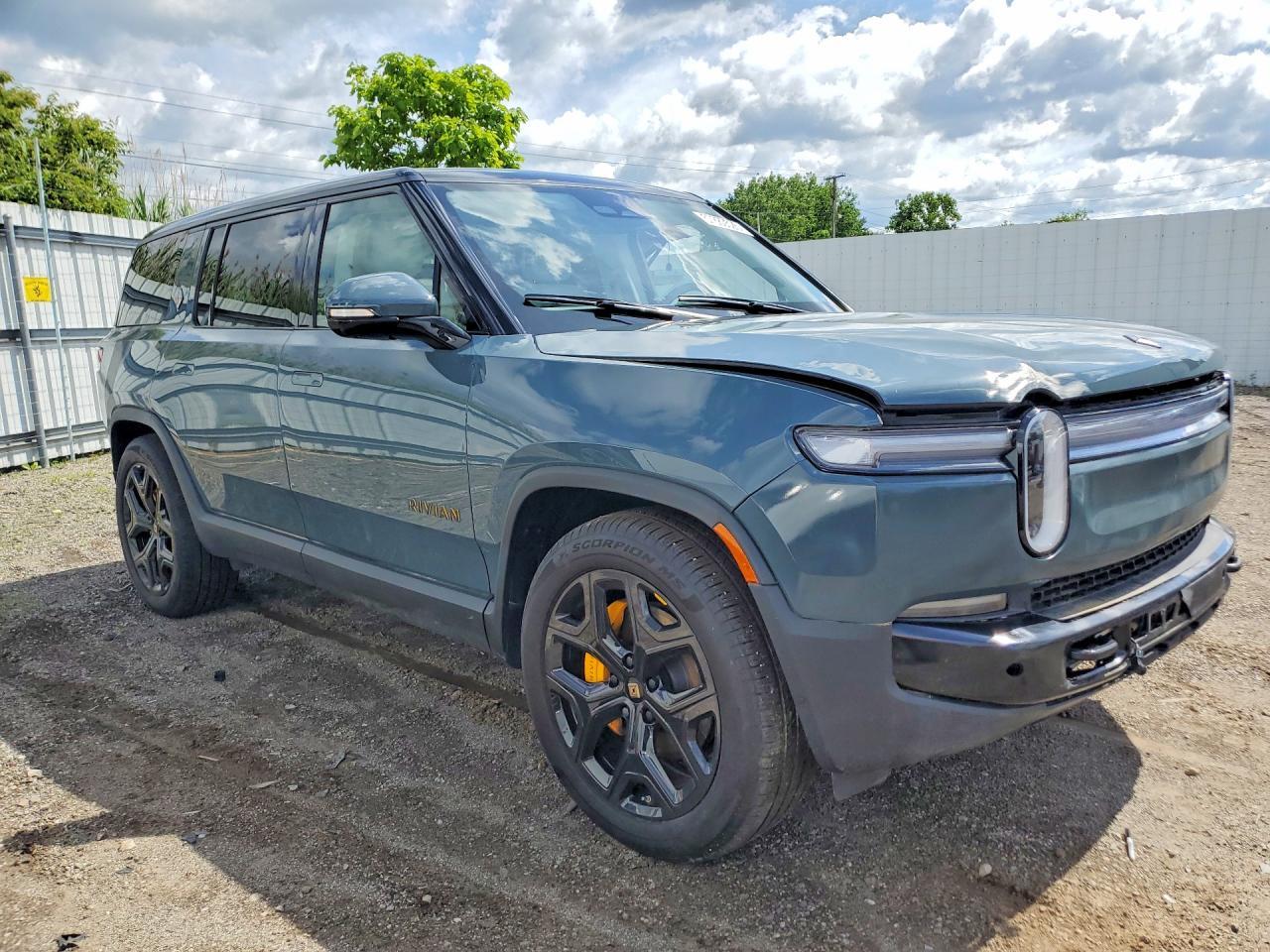 2025 Rivian R1S Premium - Фото 4