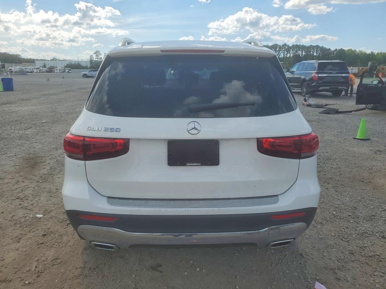 2020 Mercedes-Benz Glb 250 - Image 6