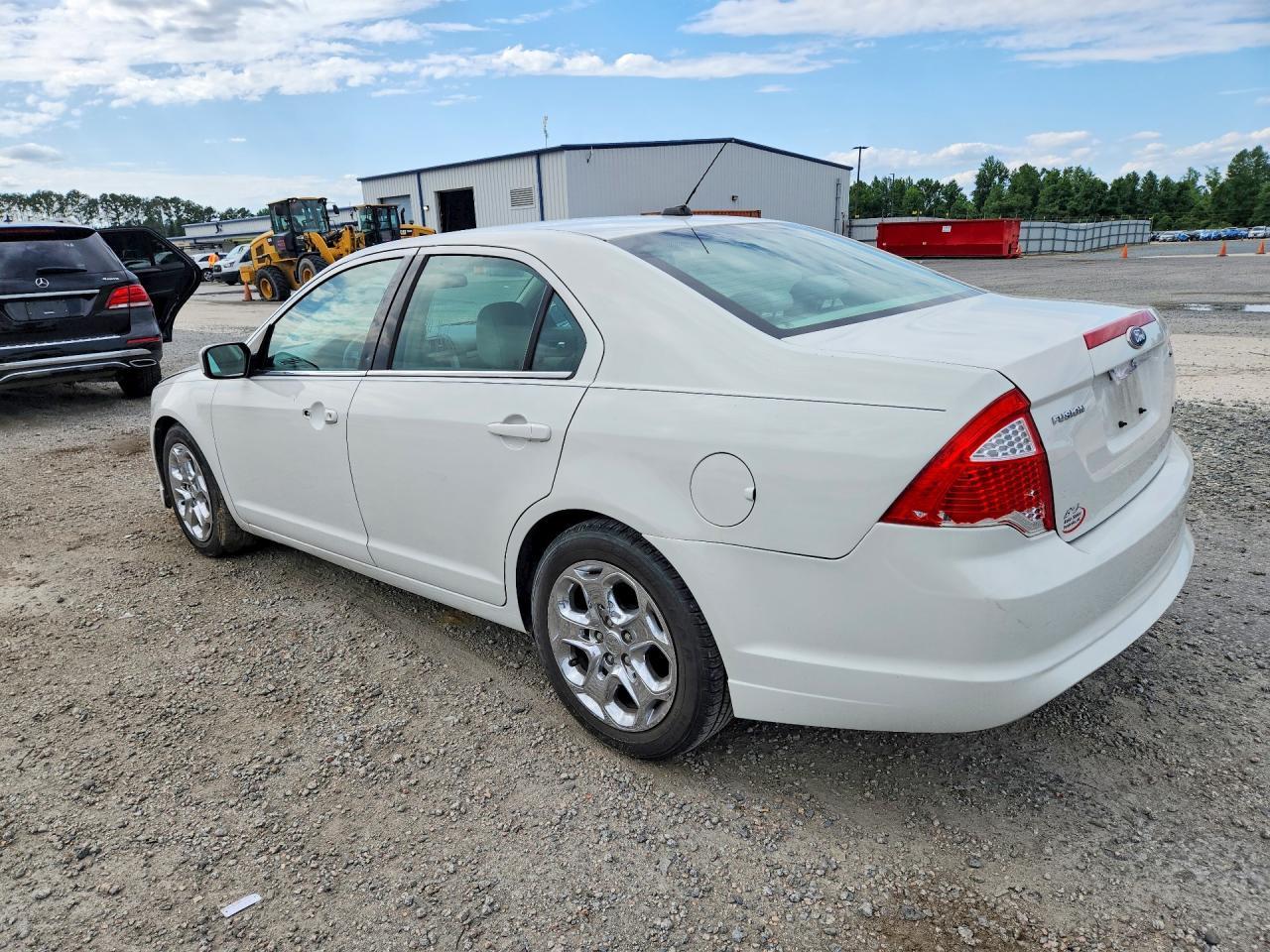 2010 Ford Fusion Se - Фото 2