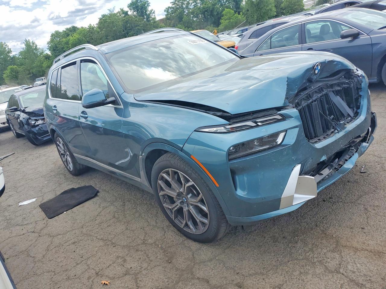 2025 BMW X7 xDrive40I - Фото 4