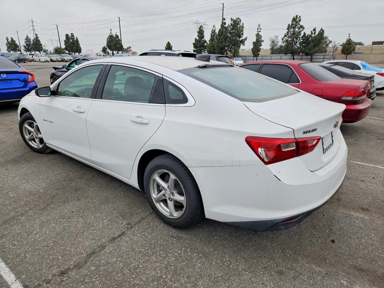 2018 Chevrolet Malibu Ls - Фото 2