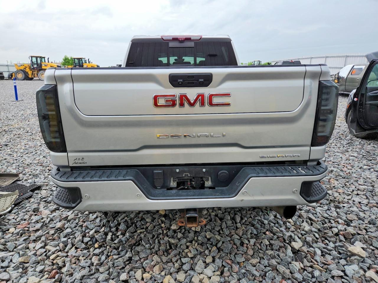 2021 GMC Sierra K3500 Denali - Image 6
