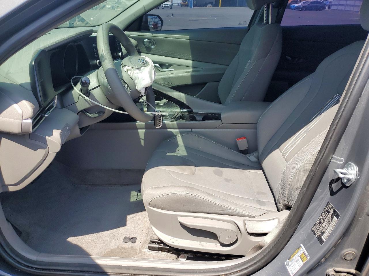 2023 Hyundai Elantra Blue - Фото 7