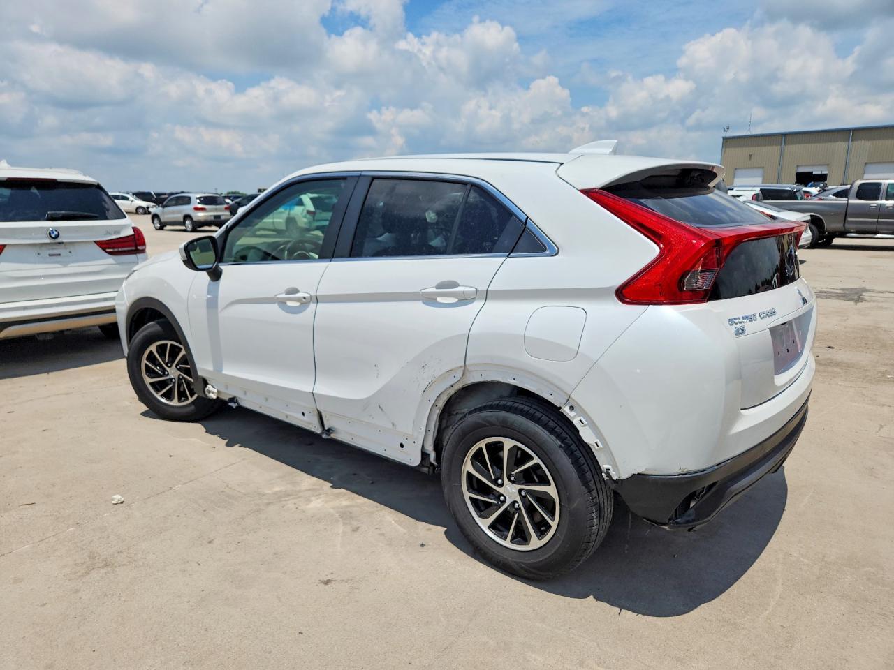 2020 Mitsubishi Eclipse Cross Es - Фото 2