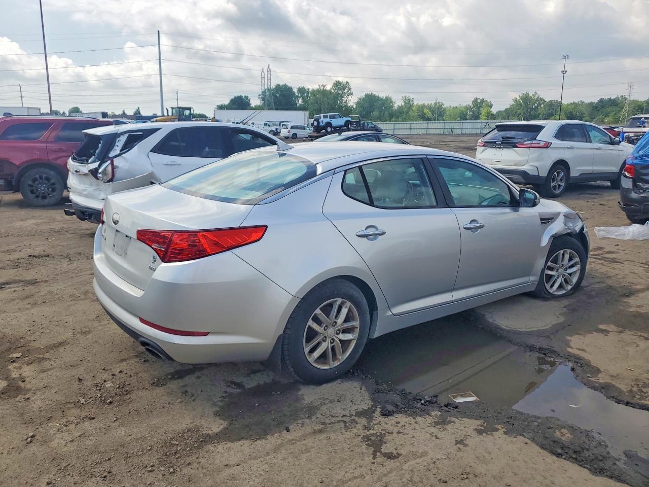 2013 Kia Optima Lx - Image 3