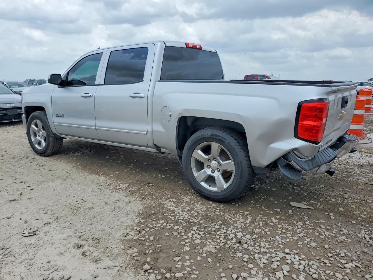 2018 Chevrolet Silverado C1500 Lt - Фото 2
