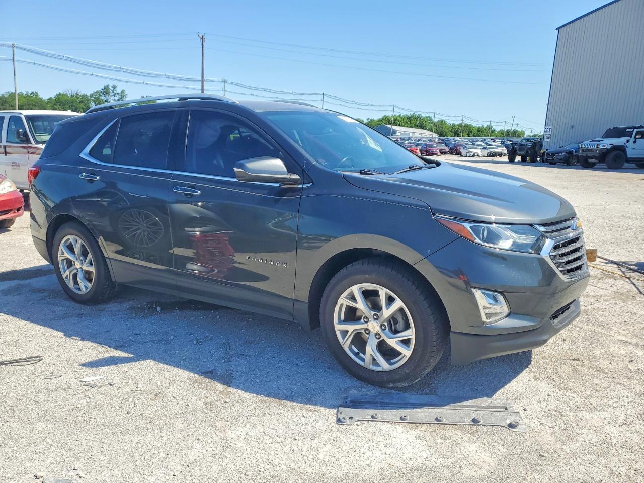 2019 Chevrolet Equinox Premier - Image 4