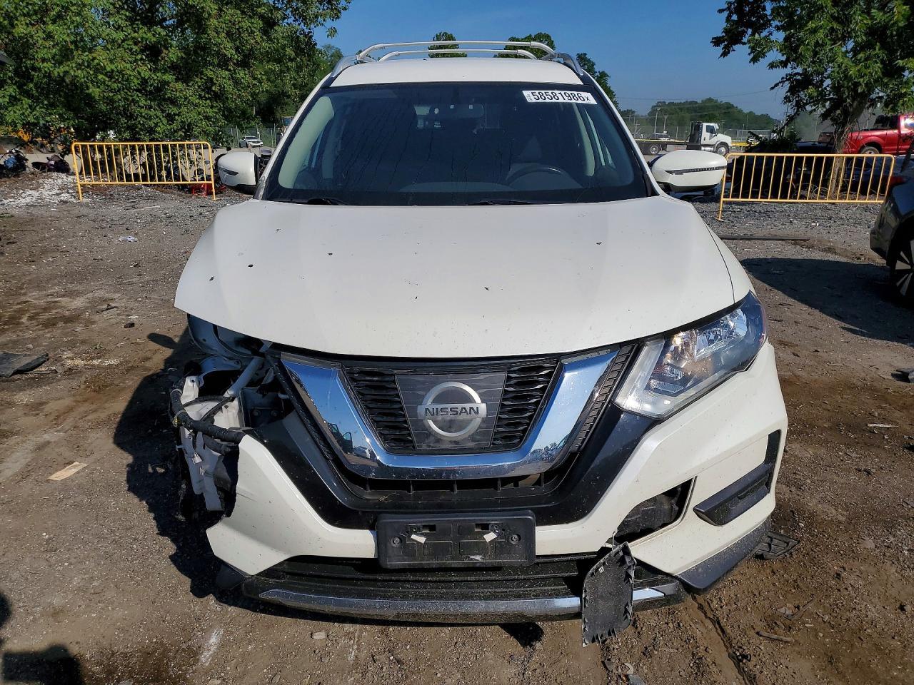2017 Nissan Rogue Sv - Image 5