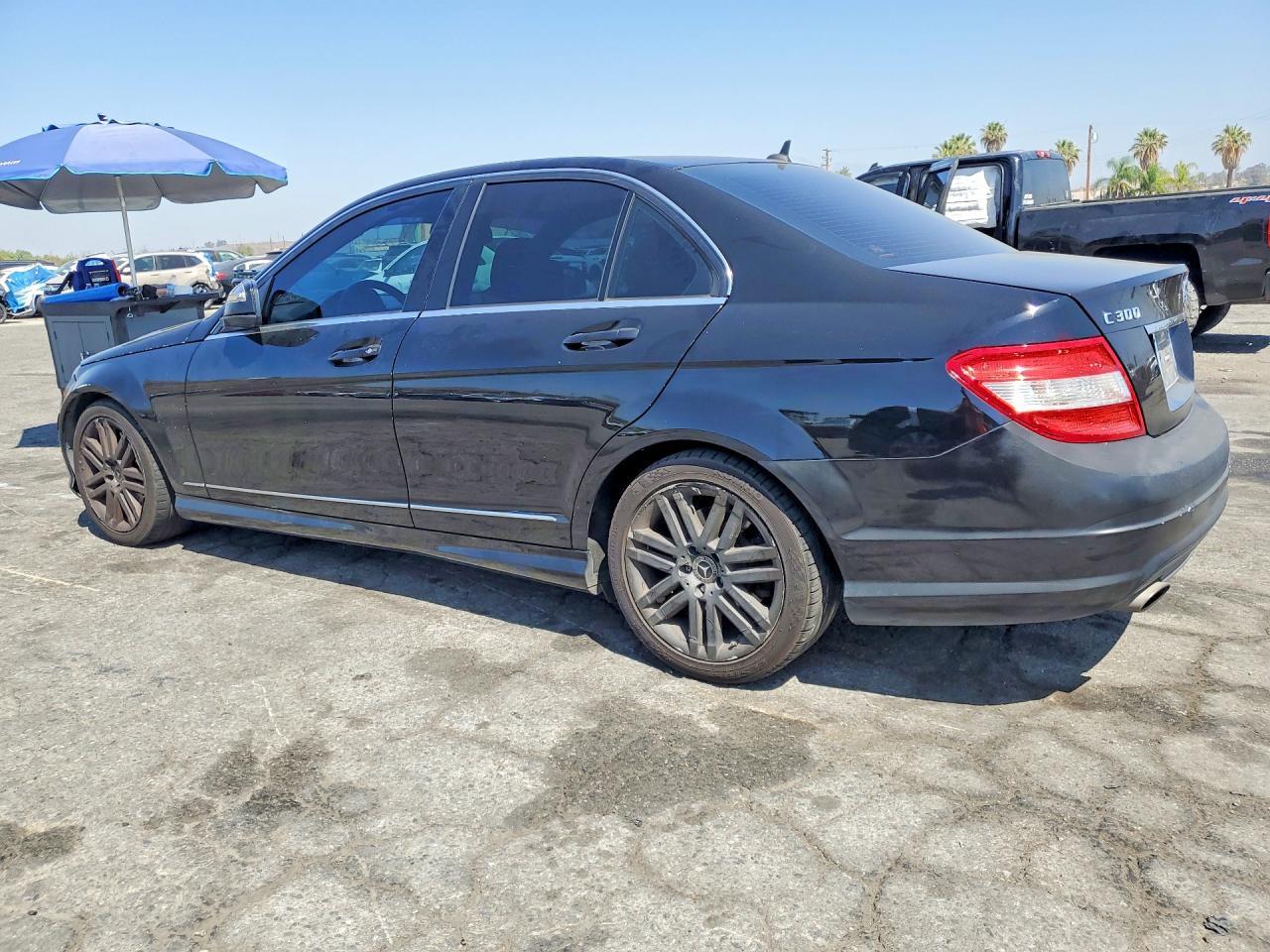 2009 Mercedes-Benz C 300 - Фото 2