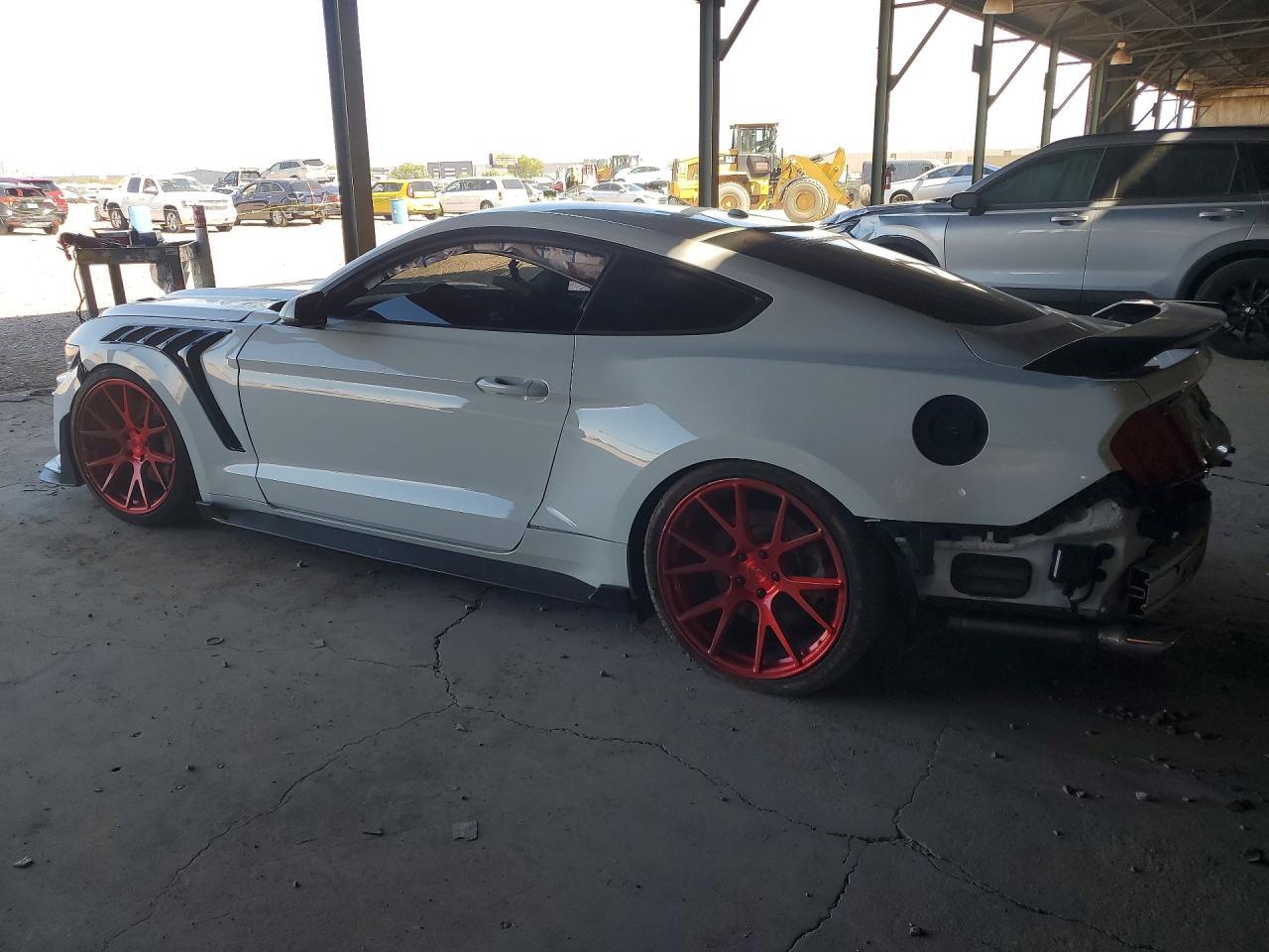 2016 Ford Mustang Gt - Фото 2