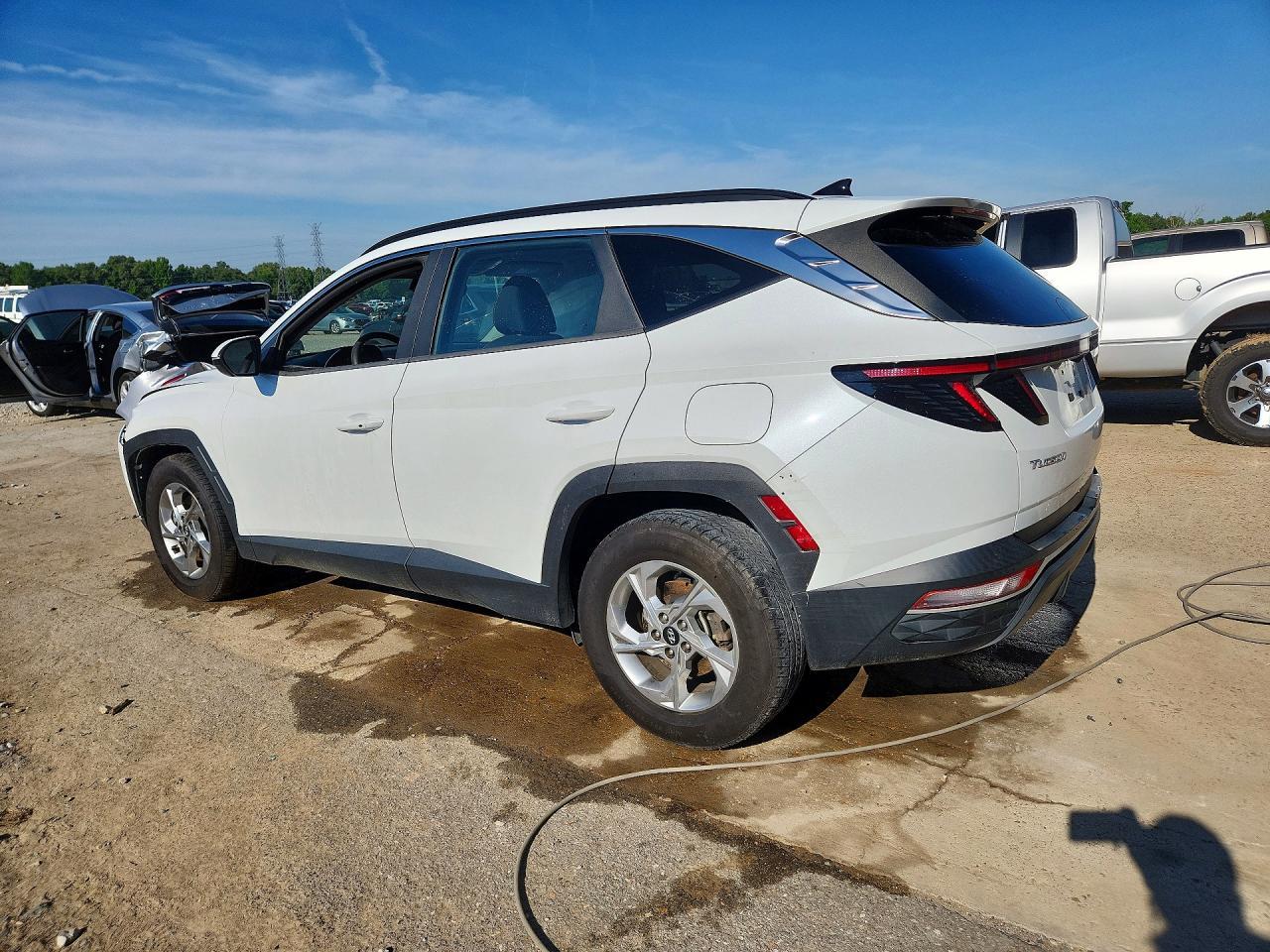 2022 Hyundai Tucson Sel - Image 2