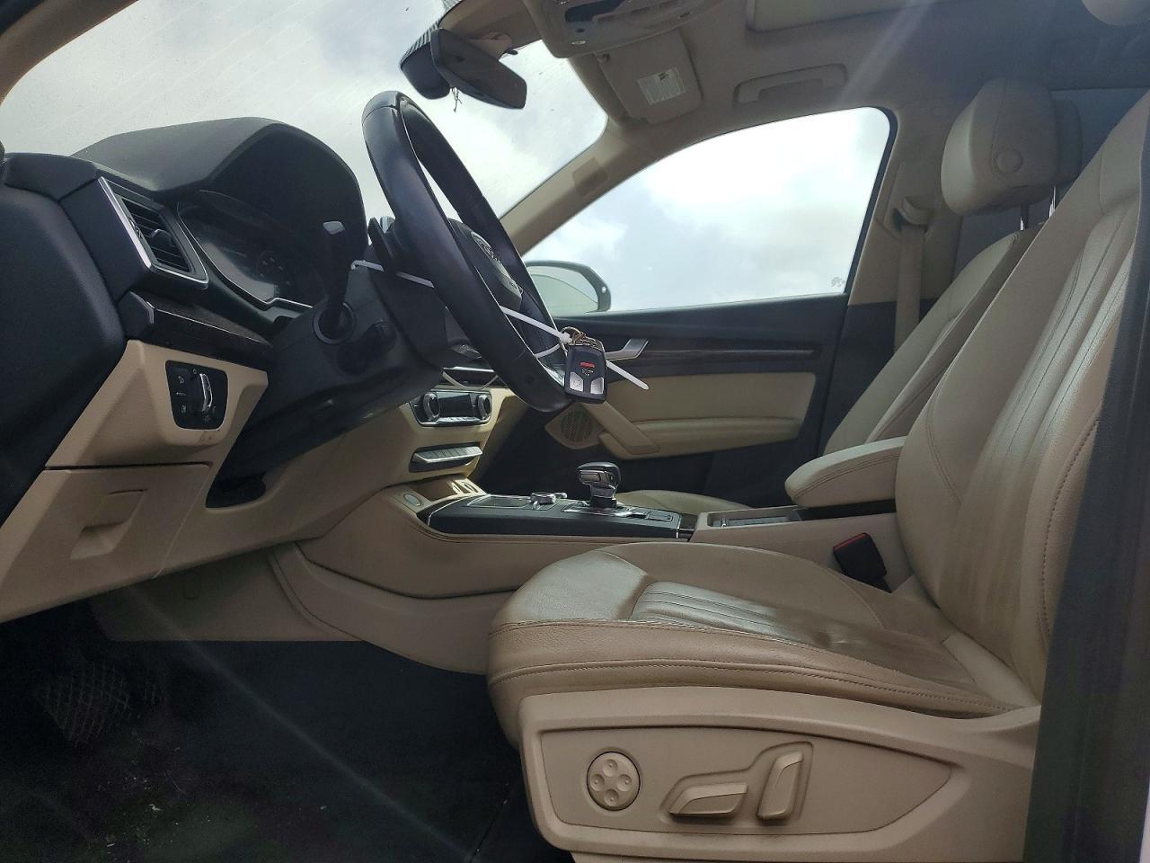2019 Audi Q5 Premium Plus - Image 7