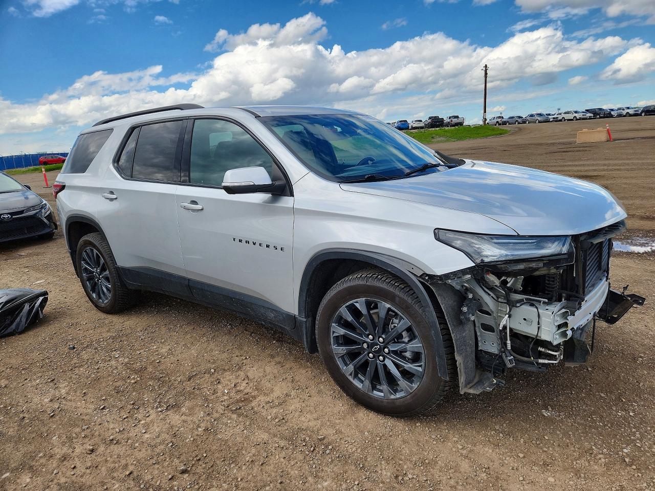 2022 Chevrolet Traverse Rs - Image 4
