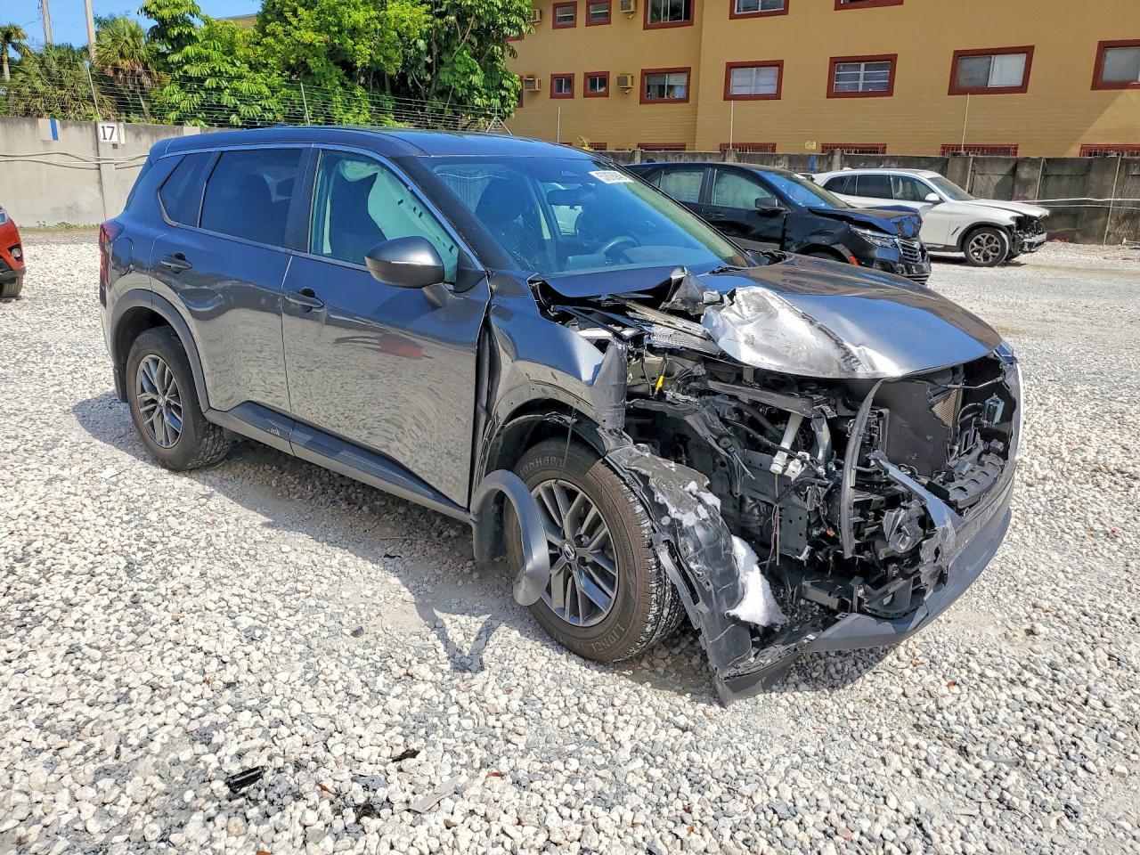 2021 Nissan Rogue S - Image 4