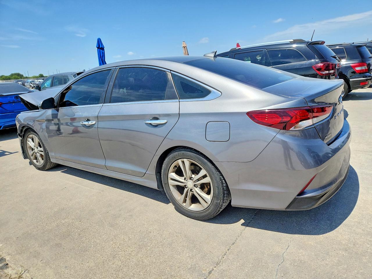2018 Hyundai Sonata - Image 2