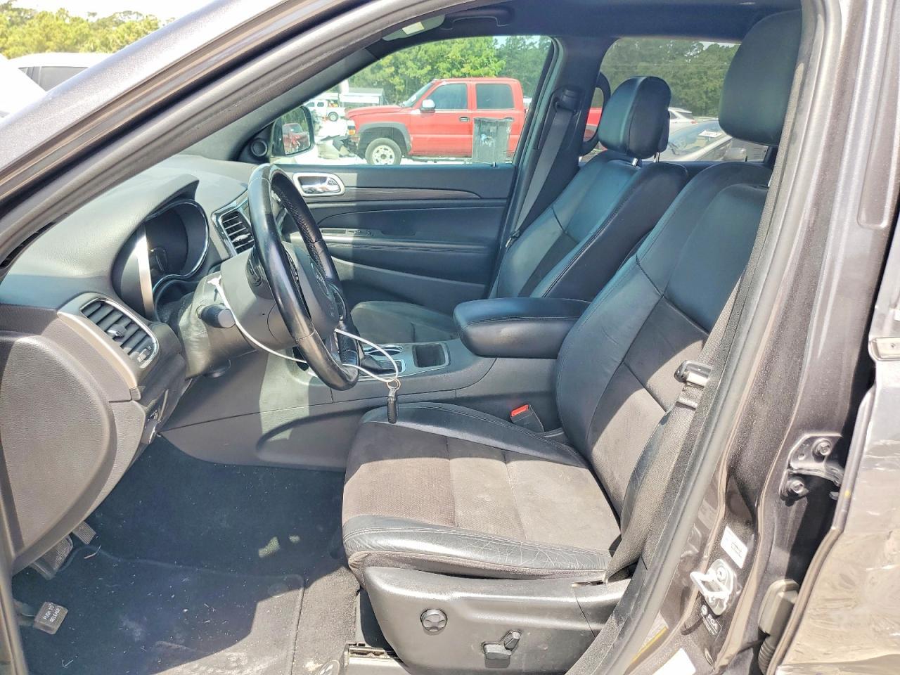 2021 Jeep Grand Cherokee Laredo - Image 7