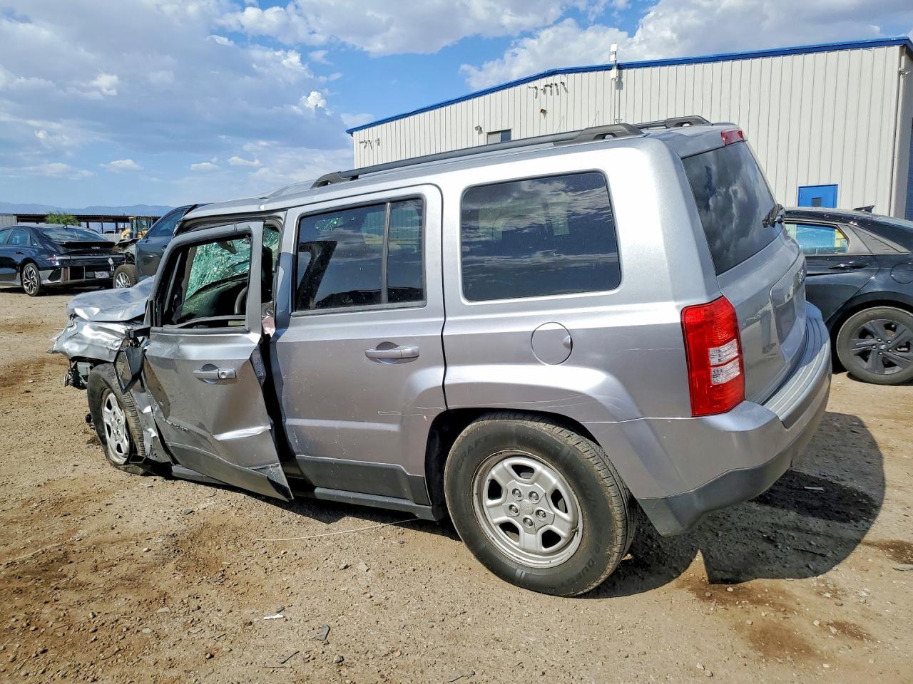 2017 Jeep Patriot Sport - Image 2
