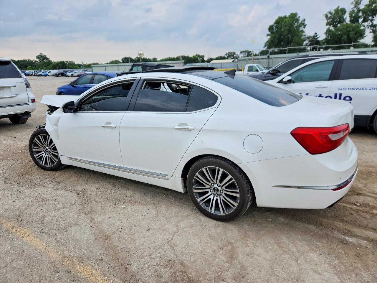 2014 Kia Cadenza - Фото 2