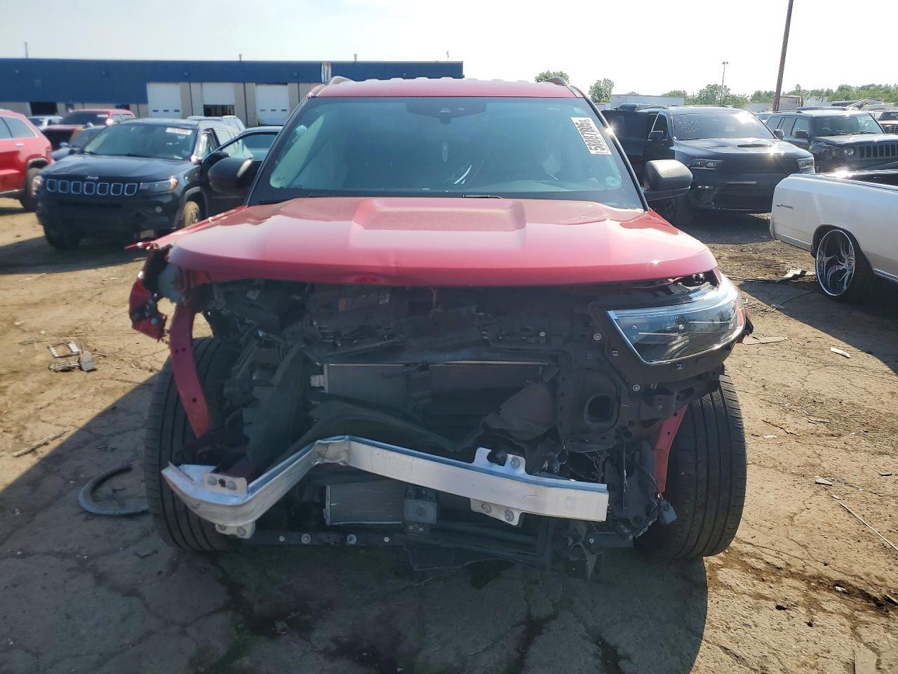 2023 Ford Explorer Xlt - Фото 5