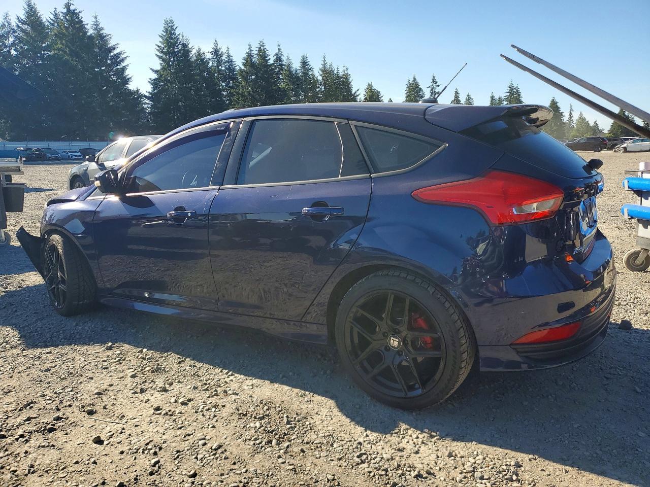 2016 Ford Focus St - Фото 2