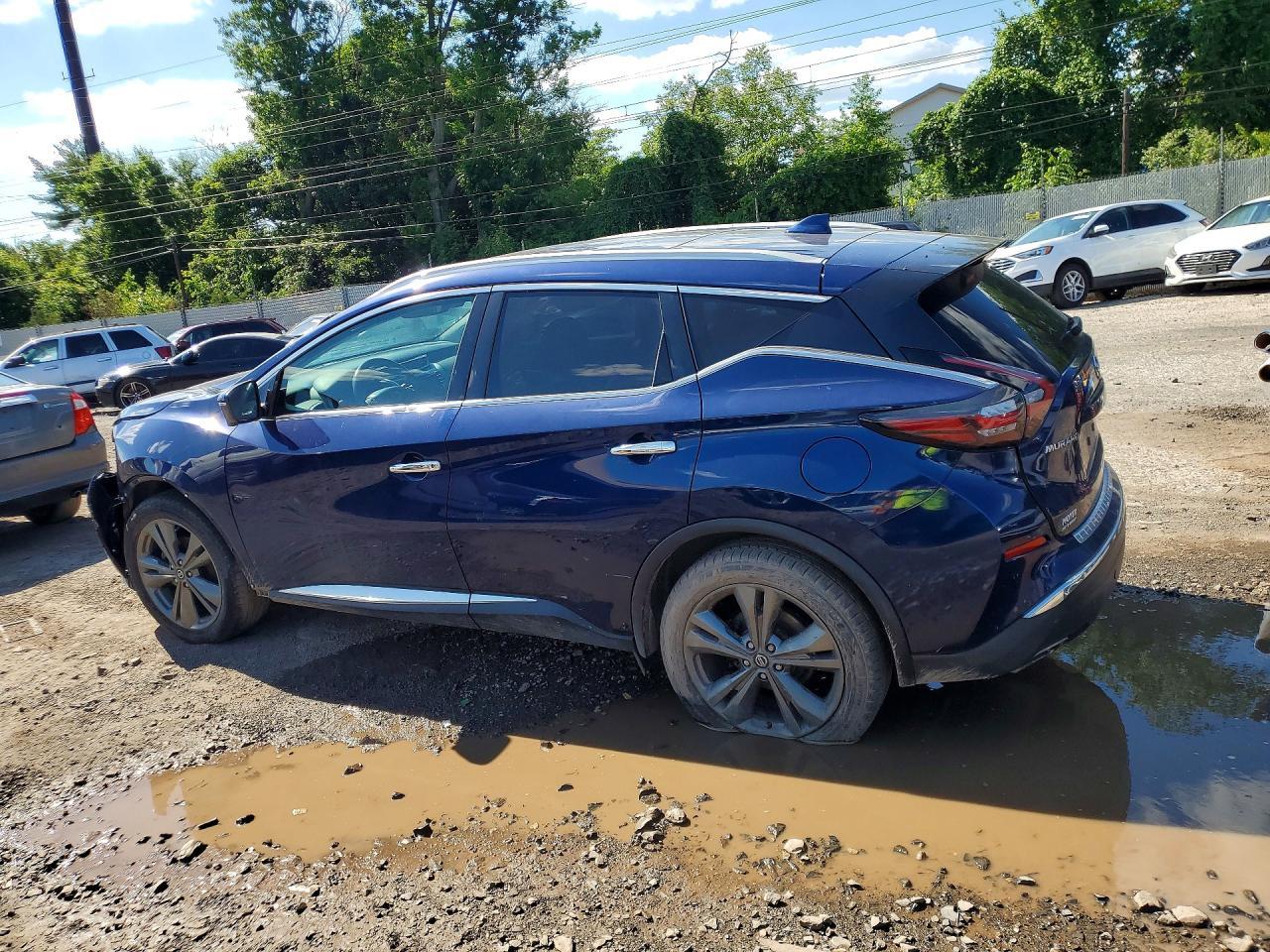 2019 Nissan Murano Platinum - Image 2