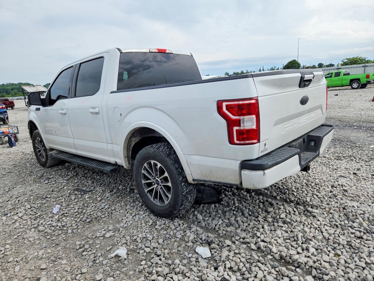 2018 Ford F150 Supercrew - Фото 2