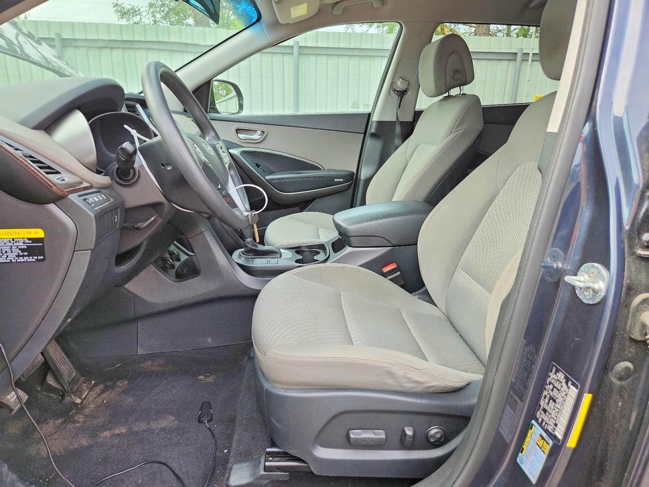 2017 Hyundai Santa Fe Se - Image 7