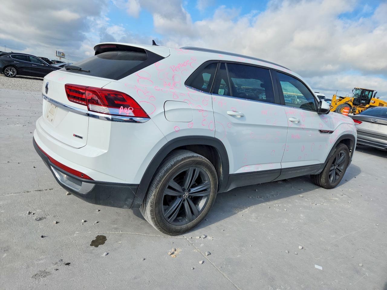 2021 Volkswagen Atlas Cross Sport Se - Фото 3