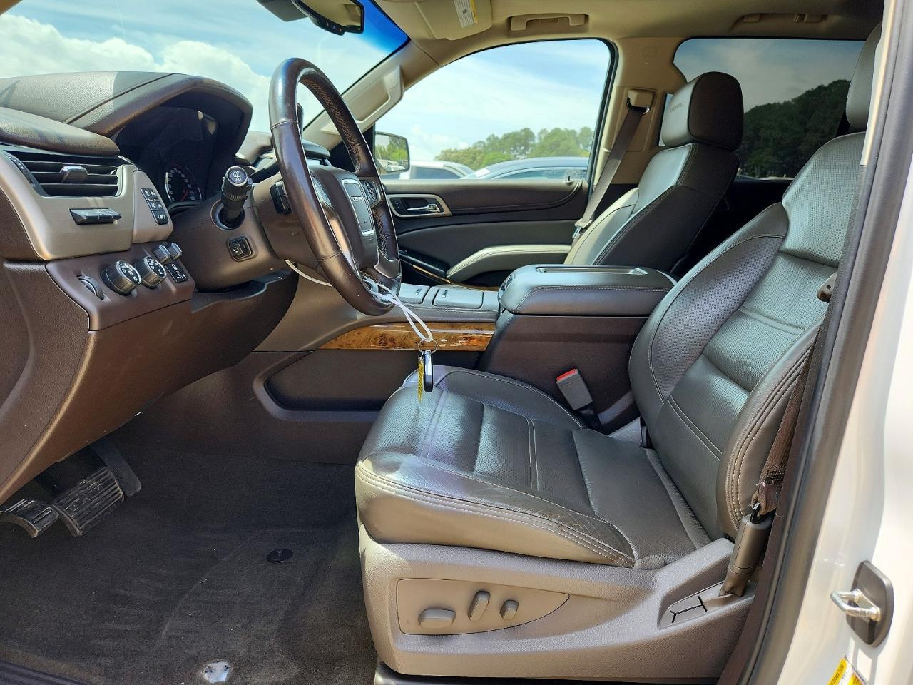 2016 GMC Yukon Denali - Image 7