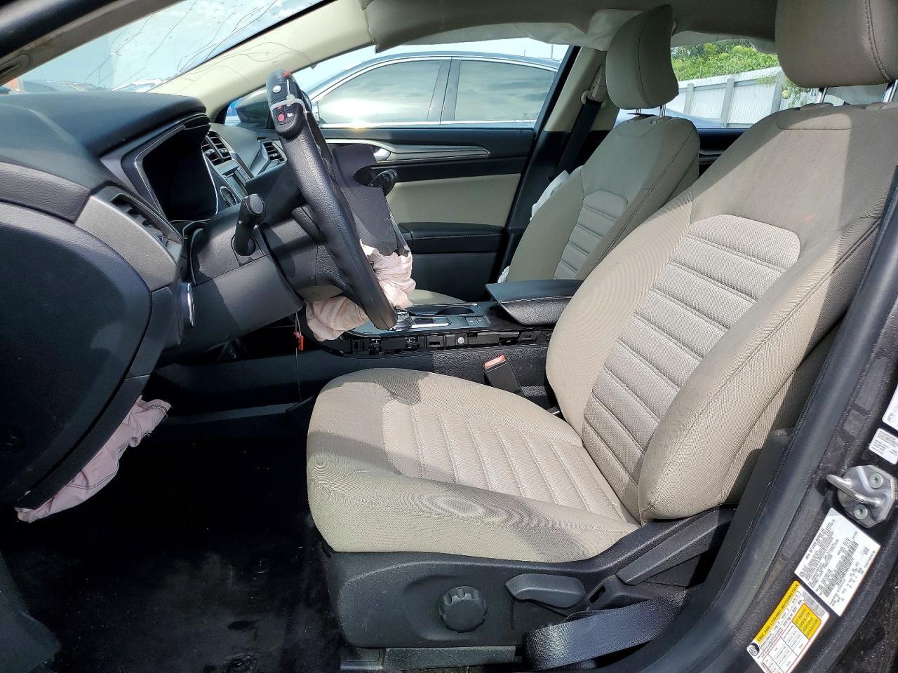 2017 Ford Fusion S Hybrid - Image 7