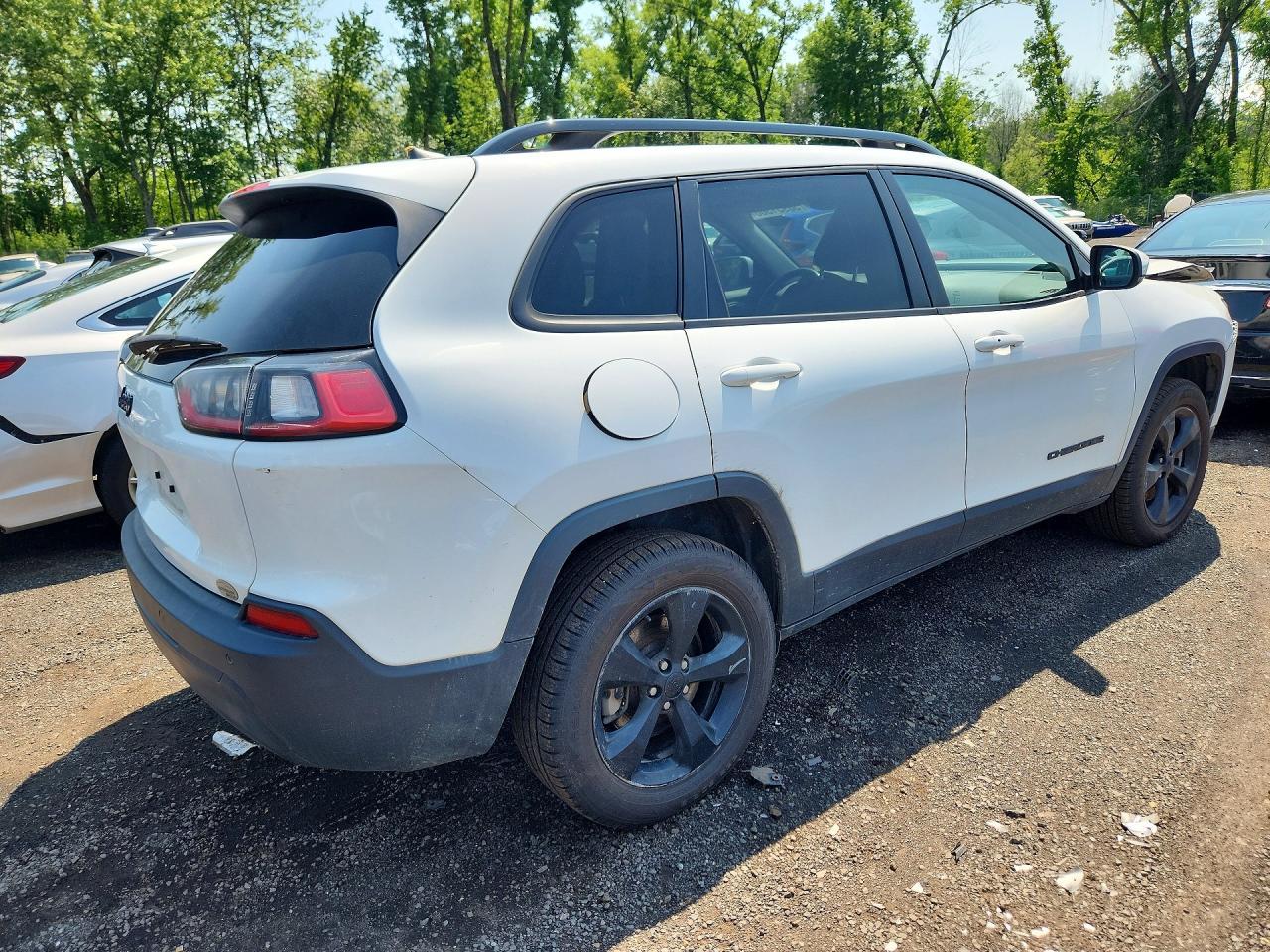 2020 Jeep Cherokee Latitude Plus - Фото 3