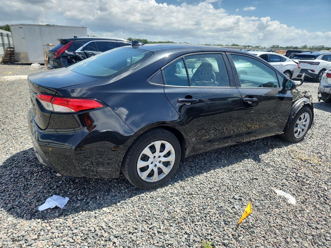 2021 Toyota Corolla Le - Фото 3