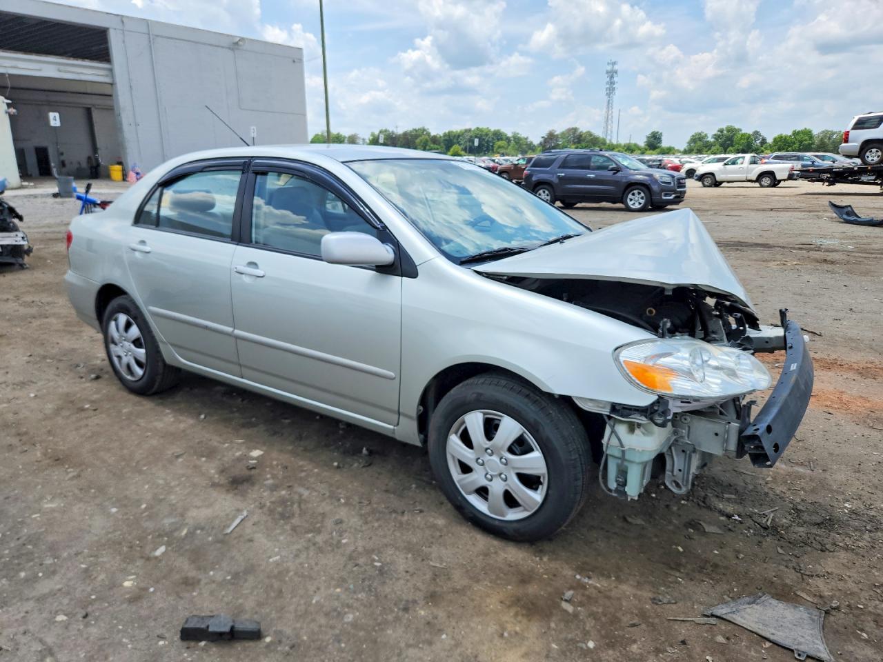 2004 Toyota Corolla Le - Image 4