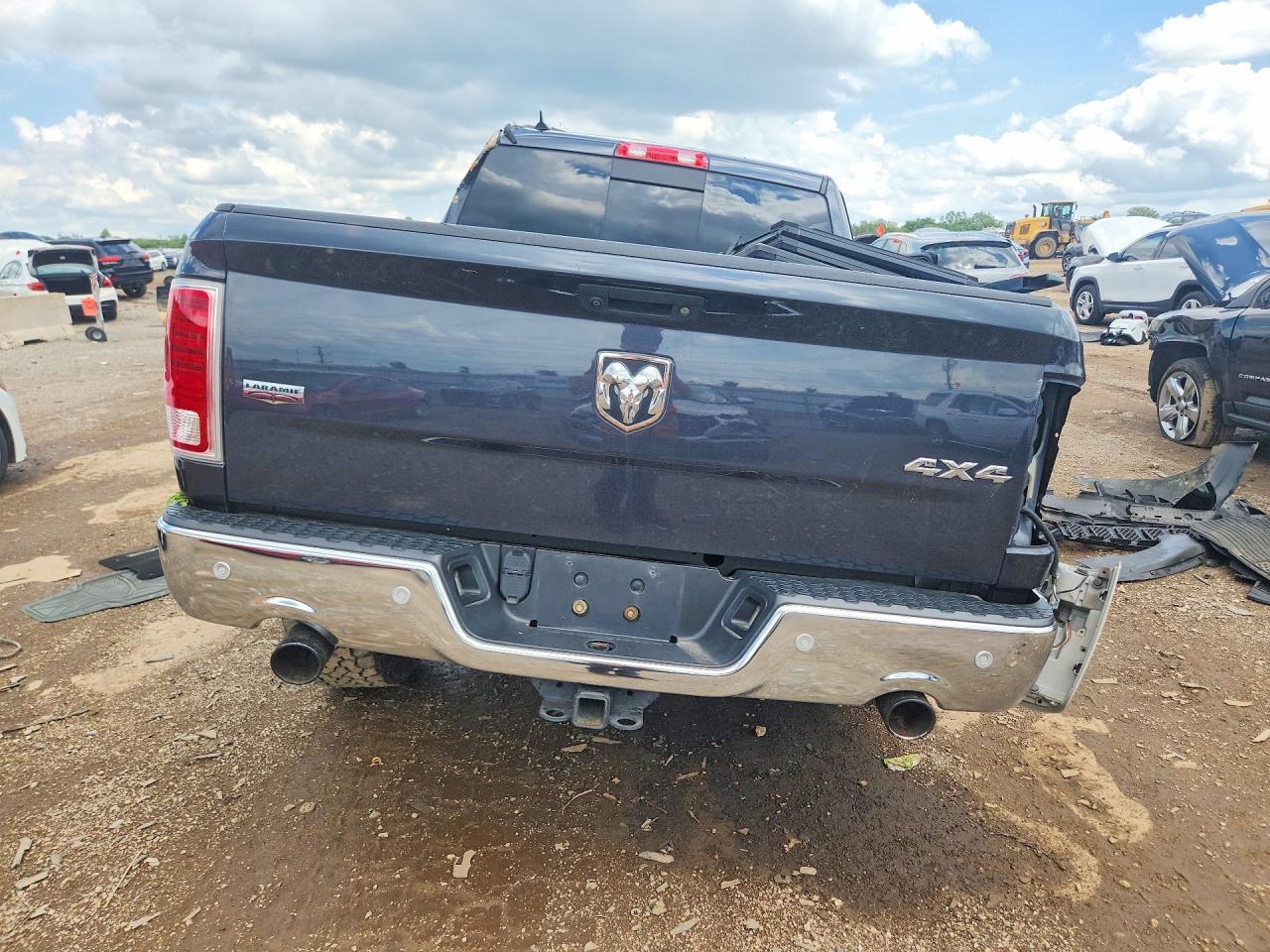 2017 Ram 1500 Laramie - Фото 6