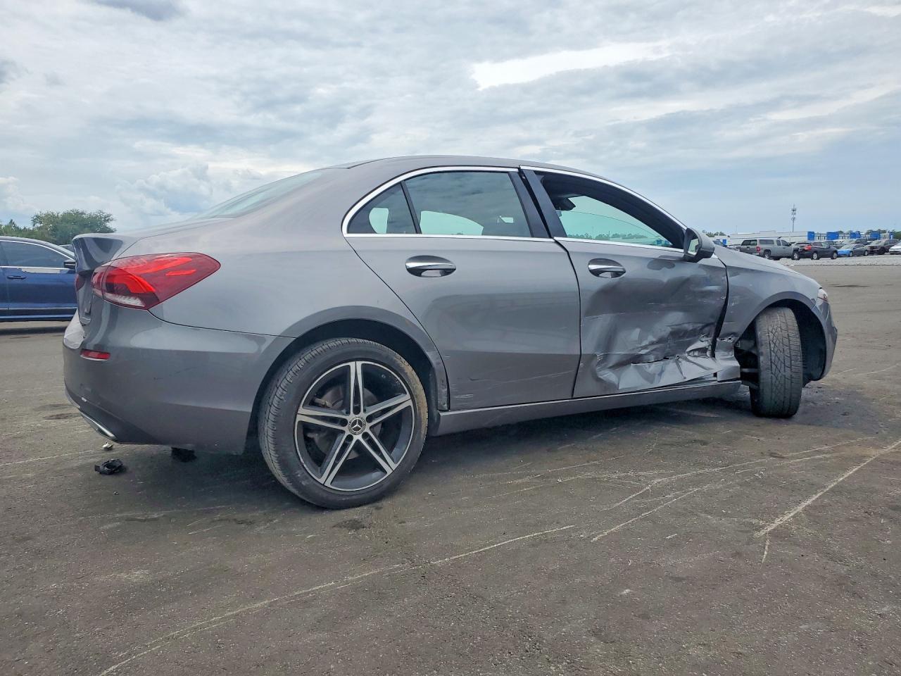 2019 Mercedes-Benz A 220 - Image 3