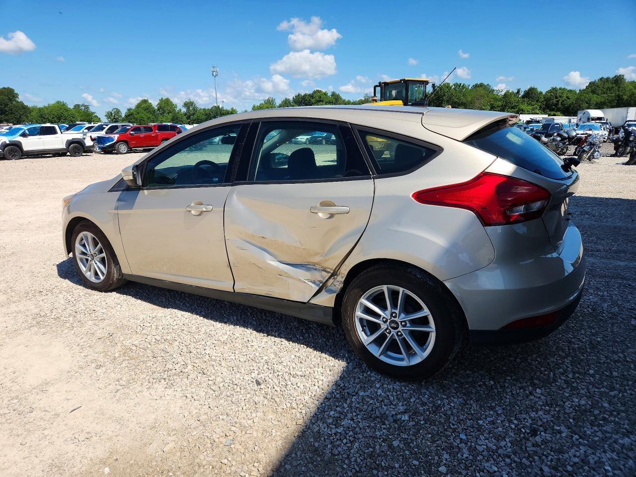 2017 Ford Focus Se - Фото 2