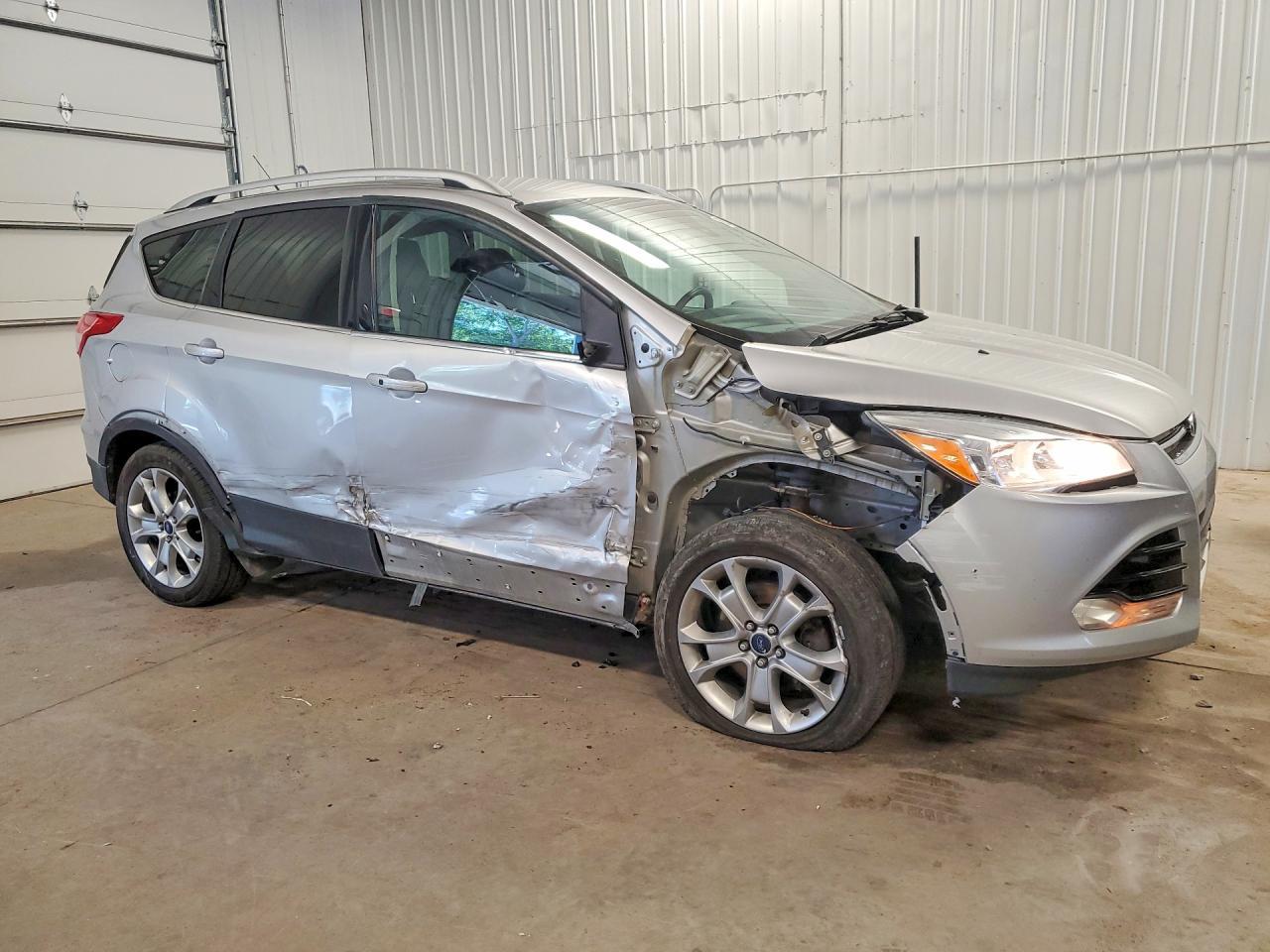 2016 Ford Escape Titanium - Фото 4