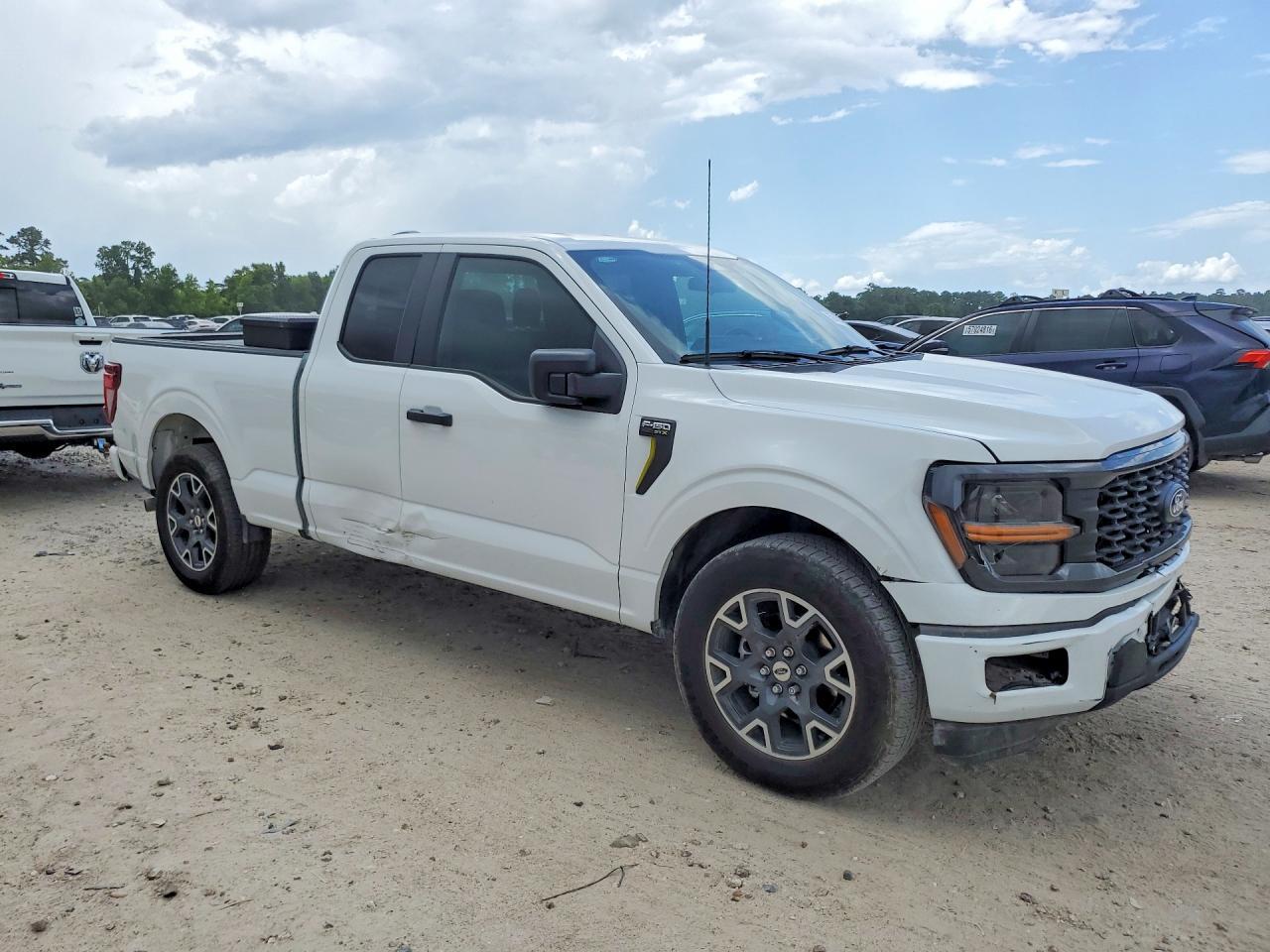 2025 Ford F150 Stx - Фото 4