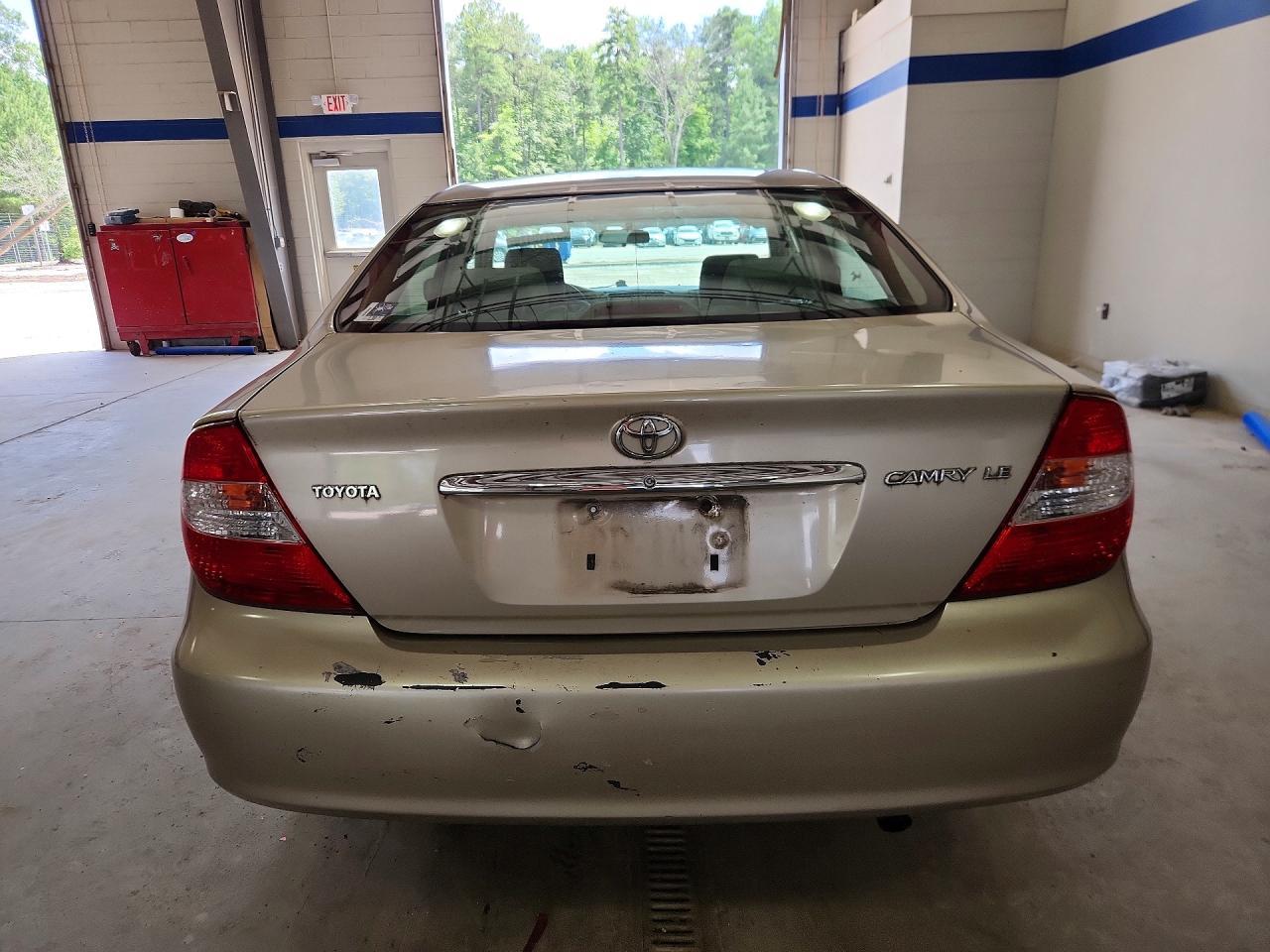 2004 Toyota Camry - Image 6
