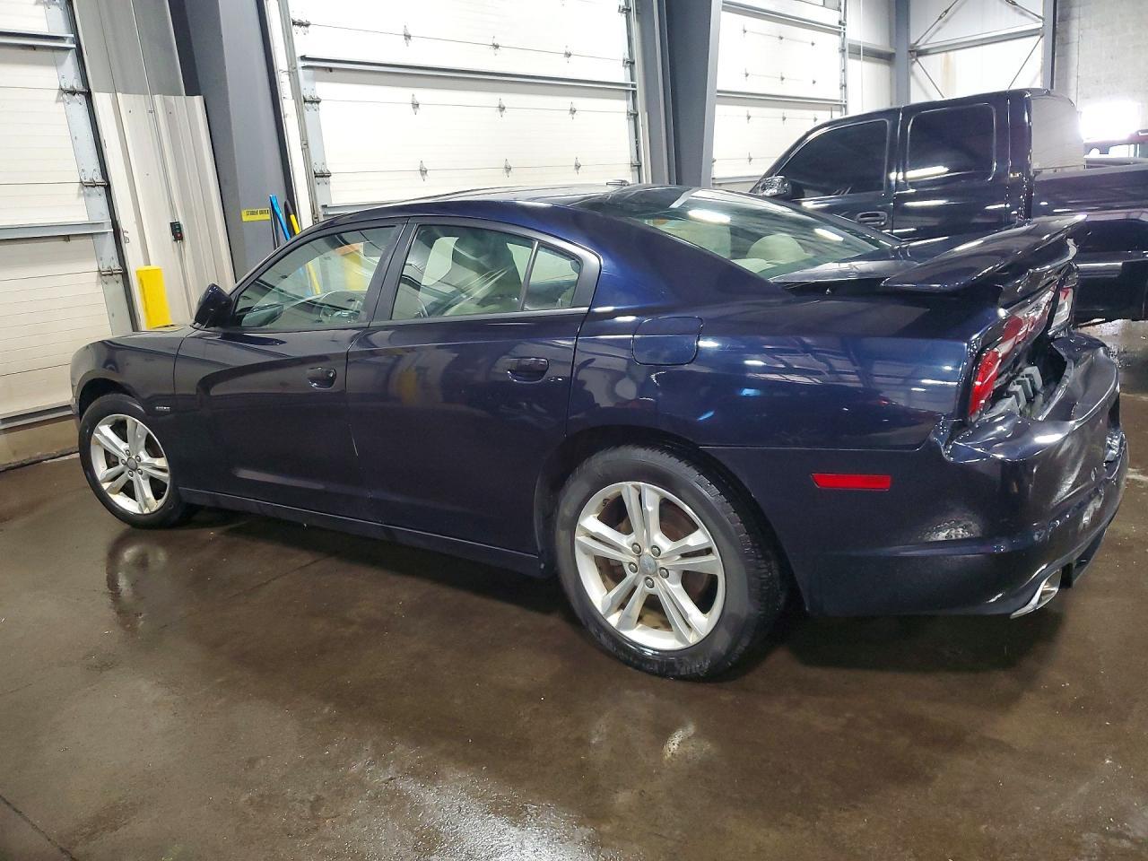 2011 Dodge Charger R - Фото 2