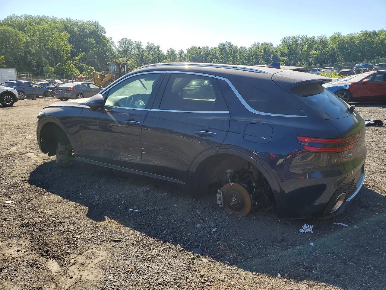 2025 Genesis Gv70 2.5T Standard - Image 2