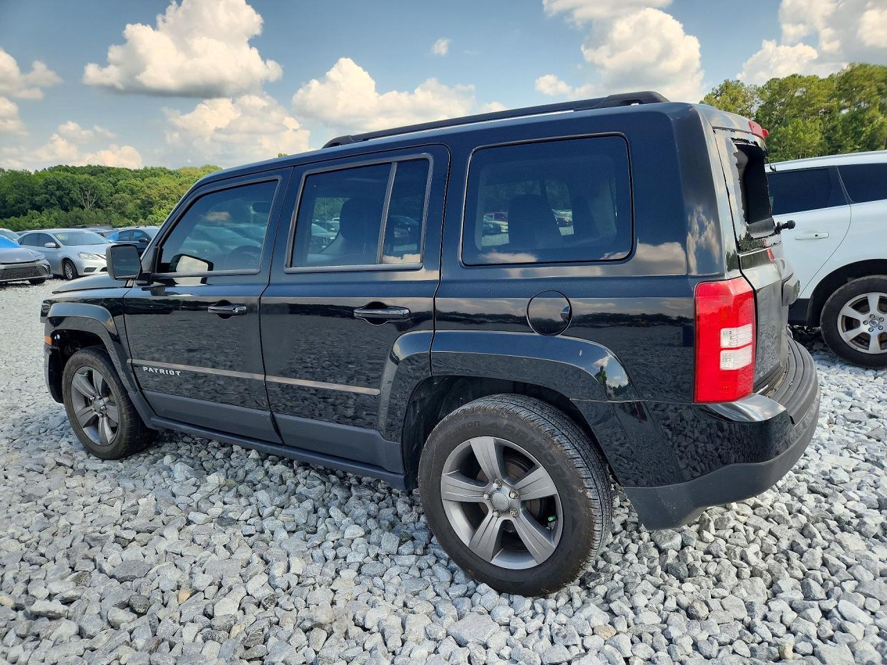 2014 Jeep Patriot Latitude - Фото 2