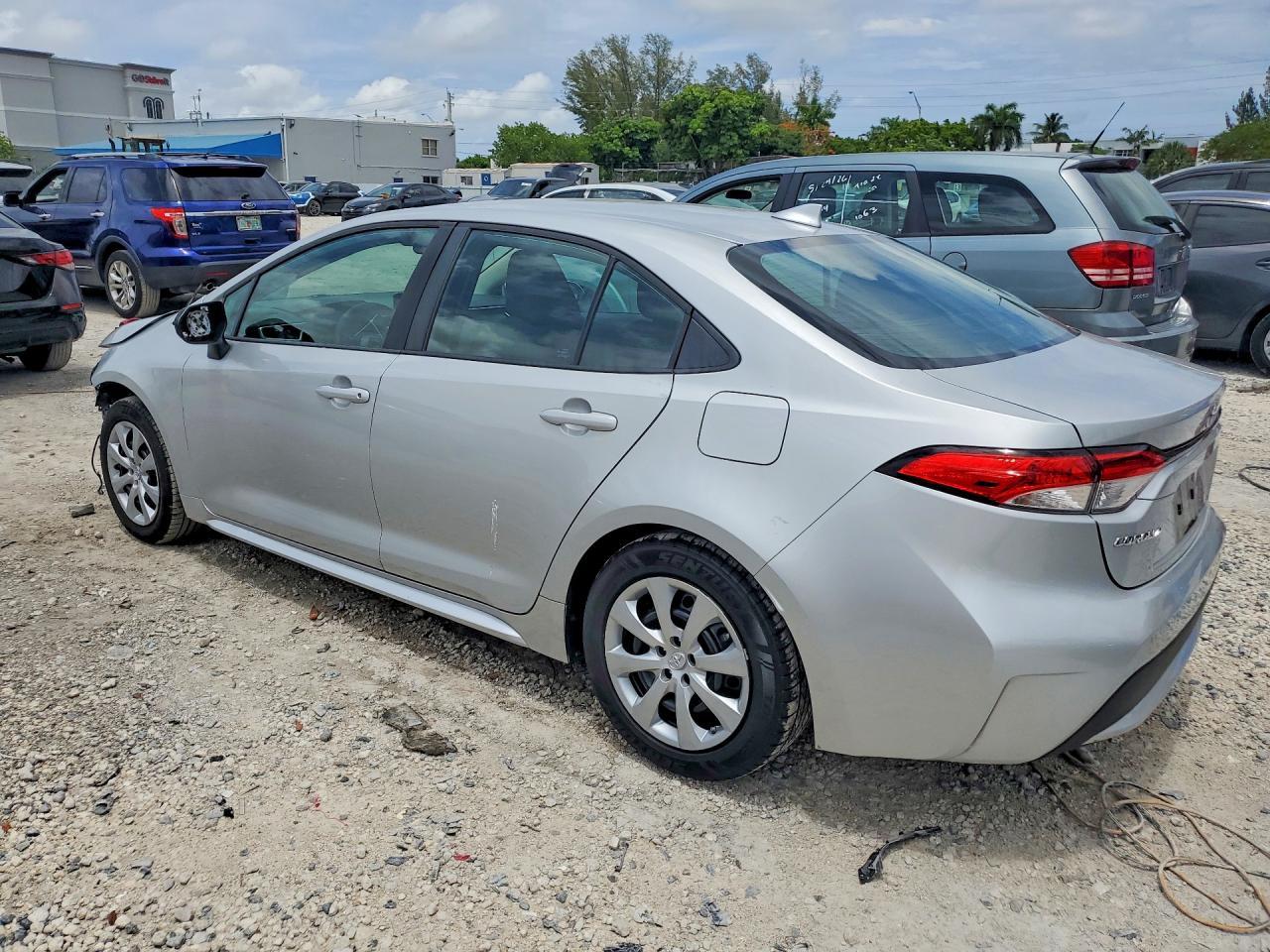 2022 Toyota Corolla Le - Фото 2