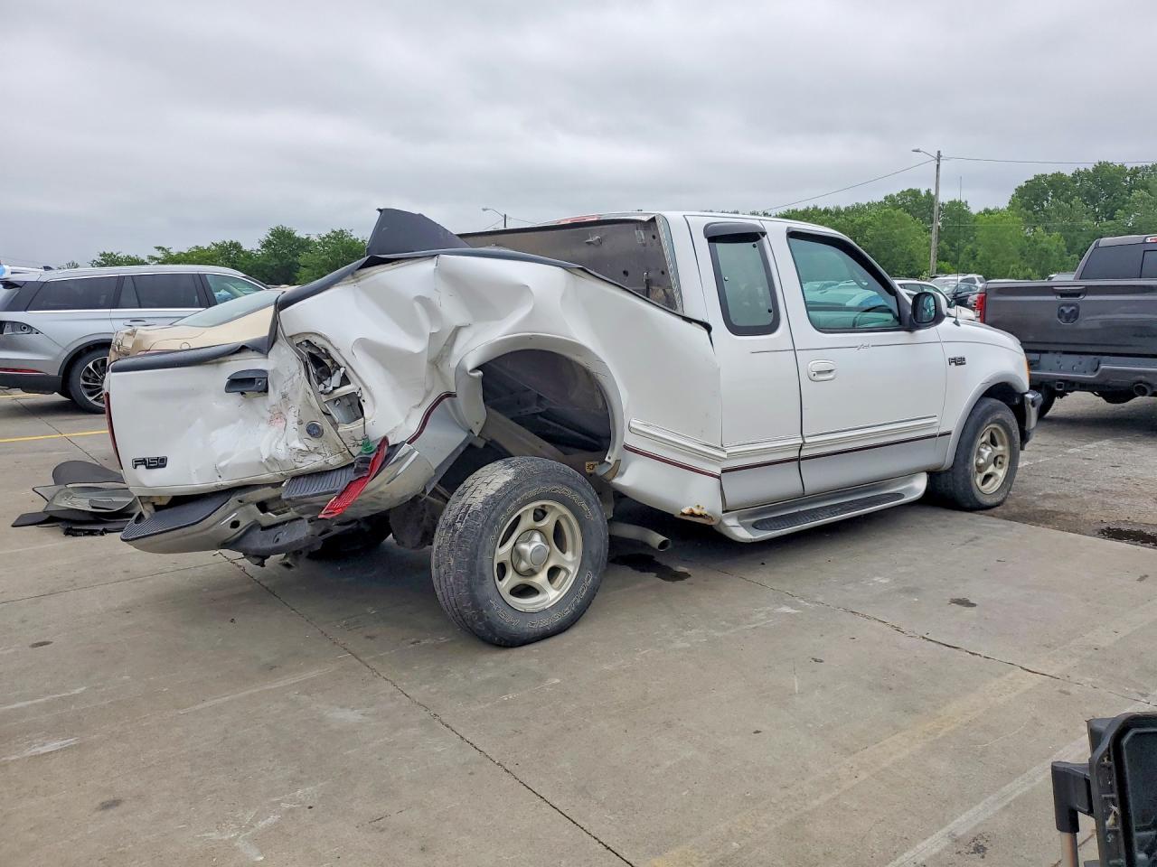 1997 Ford F150 - Image 3