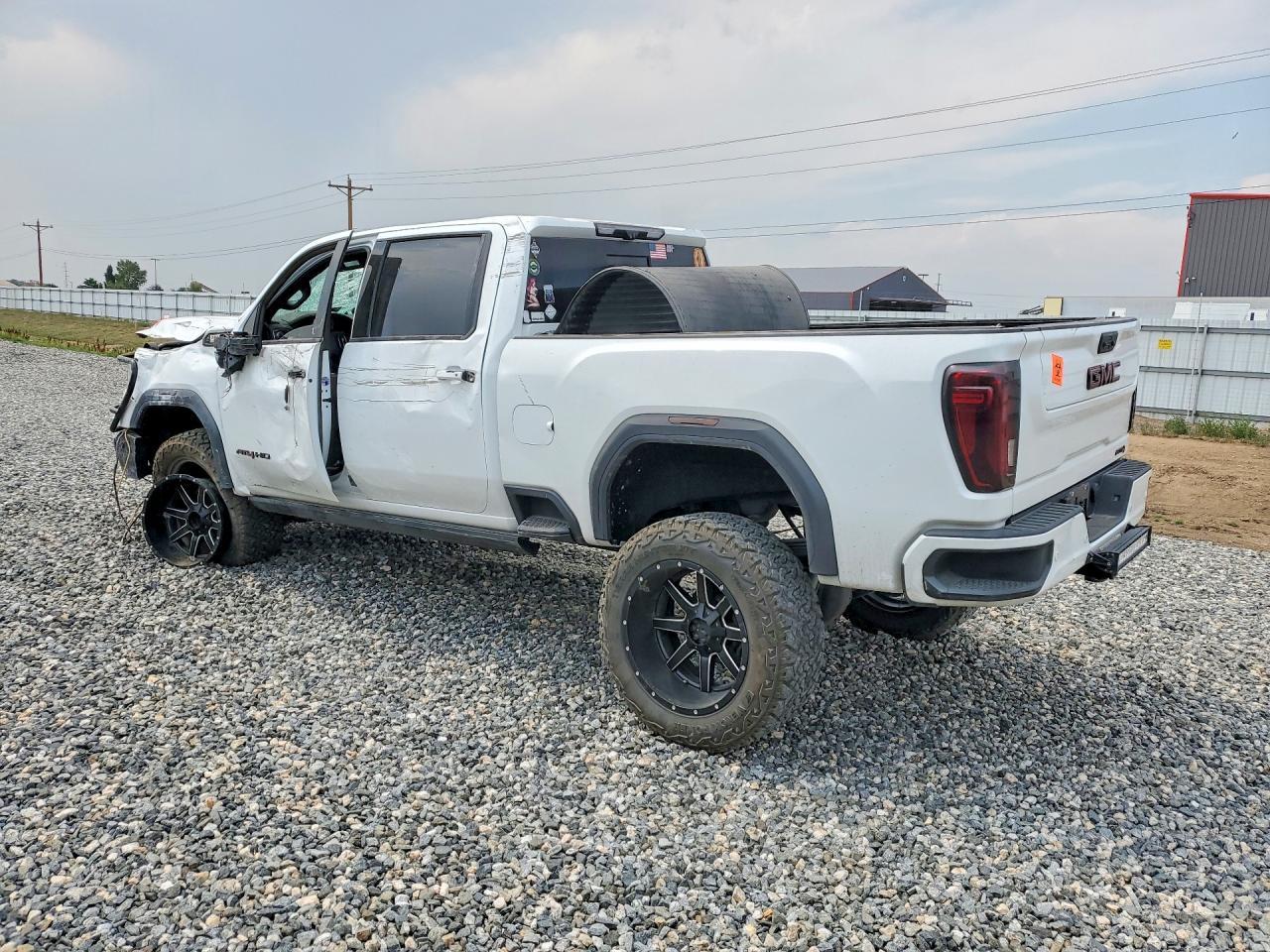 2021 GMC Sierra K3500 At4 - Image 2