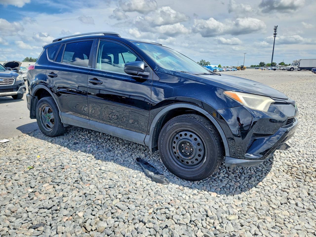 2017 Toyota Rav4 Le - Фото 4