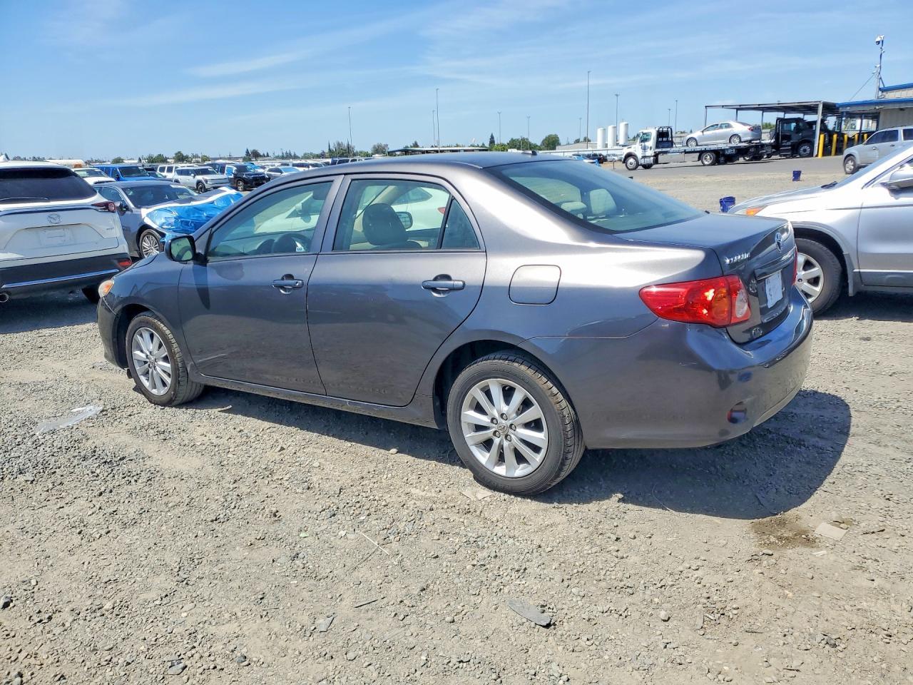 2010 Toyota Corolla Le - Image 2