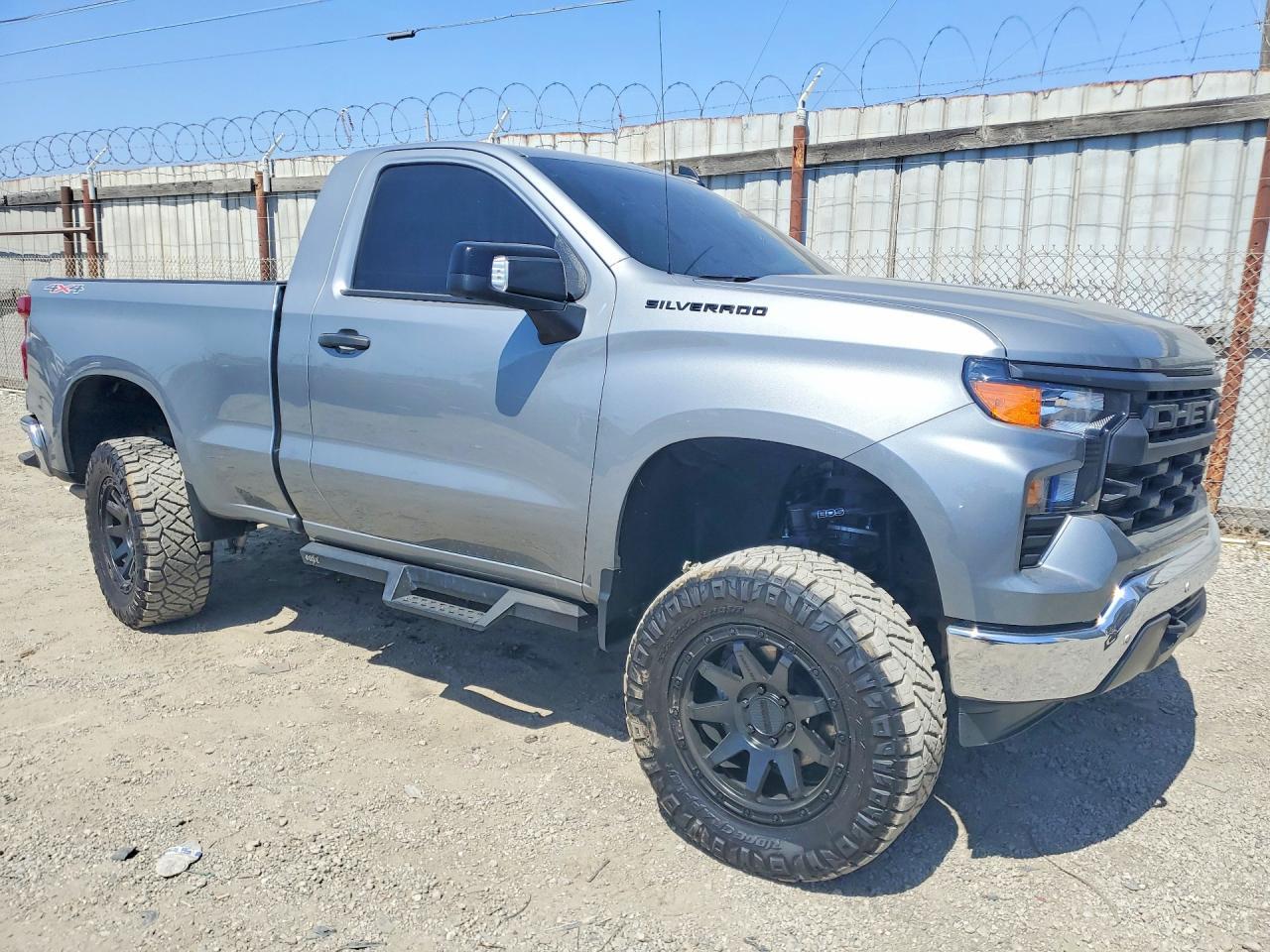 2026 Chevrolet Silverado Work Truck - Фото 4