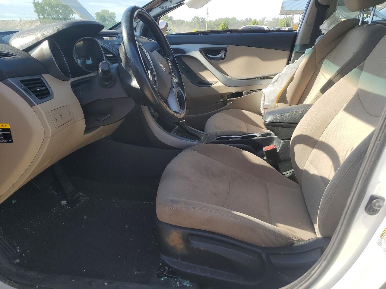 2016 Hyundai Elantra Value Edition - Image 7