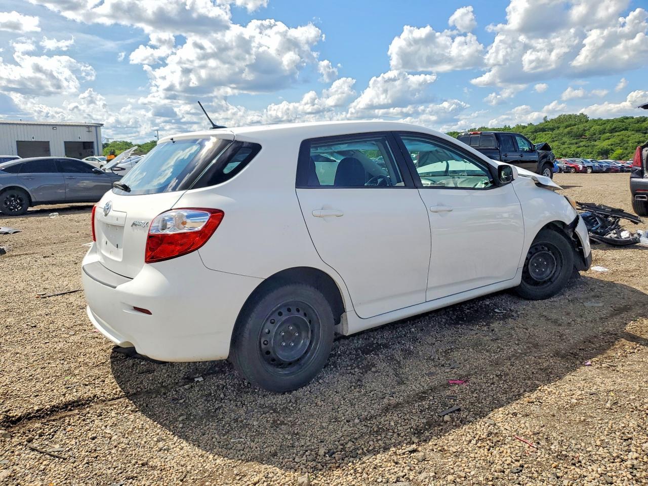 2013 Toyota Matrix L - Фото 3
